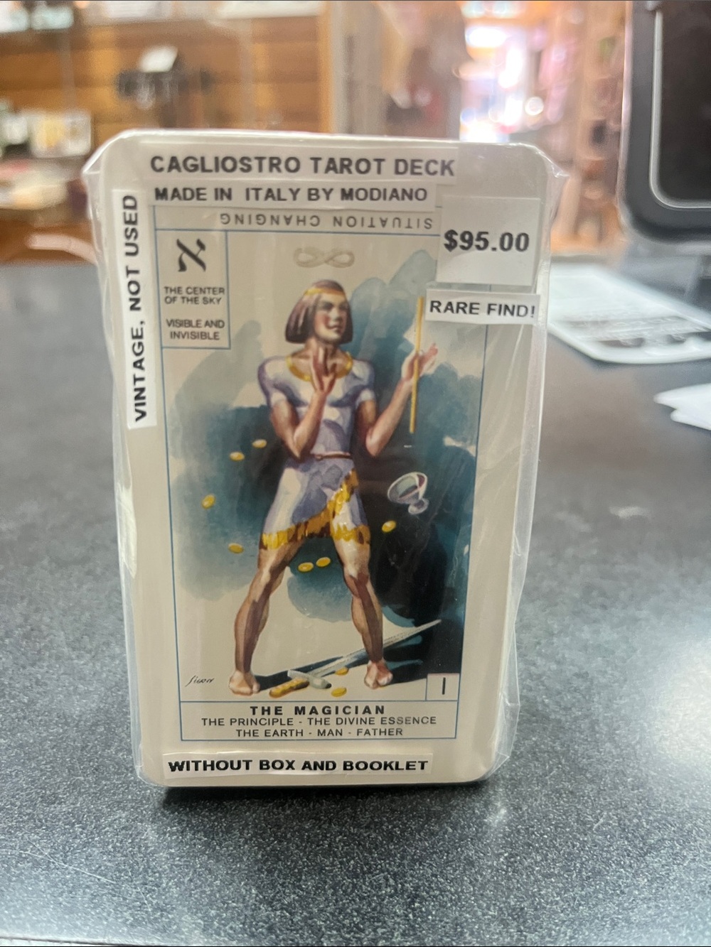 Tarot Deck — The Magician Design (White)